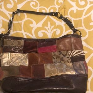 Authentic COACH shoulder purse. Large.